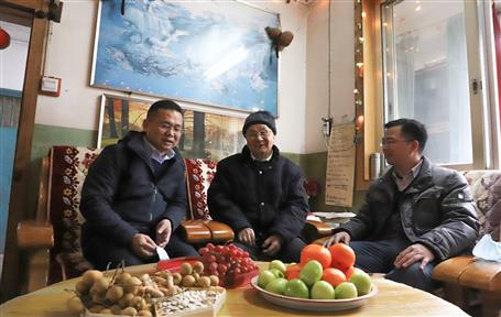 春節(jié)慰問送關愛 心系員工暖人心