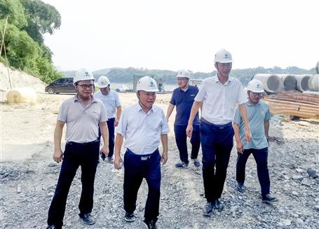 唐峰、何勇到桂東分公司項目開展2023年第二季度安全生產(chǎn)質(zhì)量綜合大檢查暨“圍墻內(nèi)圍墻外”和“以包代管”專項檢查